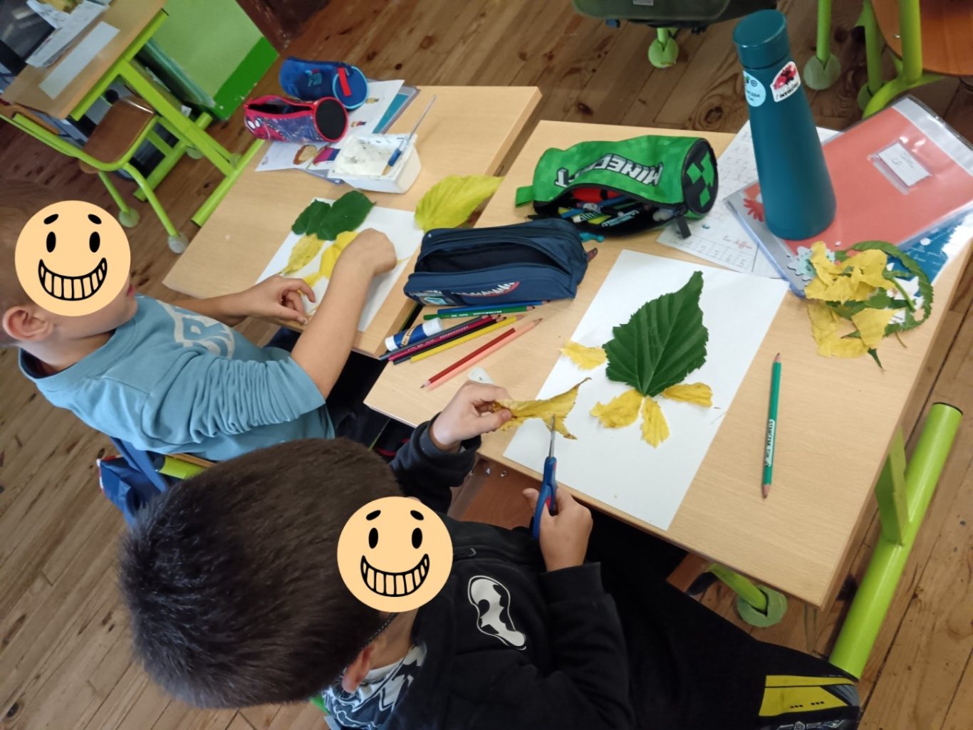 Des arts visuels d'automne, avec seulement des feuilles, il fallait réaliser un animal au choix...